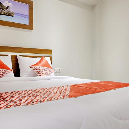 Super Oyo 2756 Anata Hotel Makassar Kültér fotó