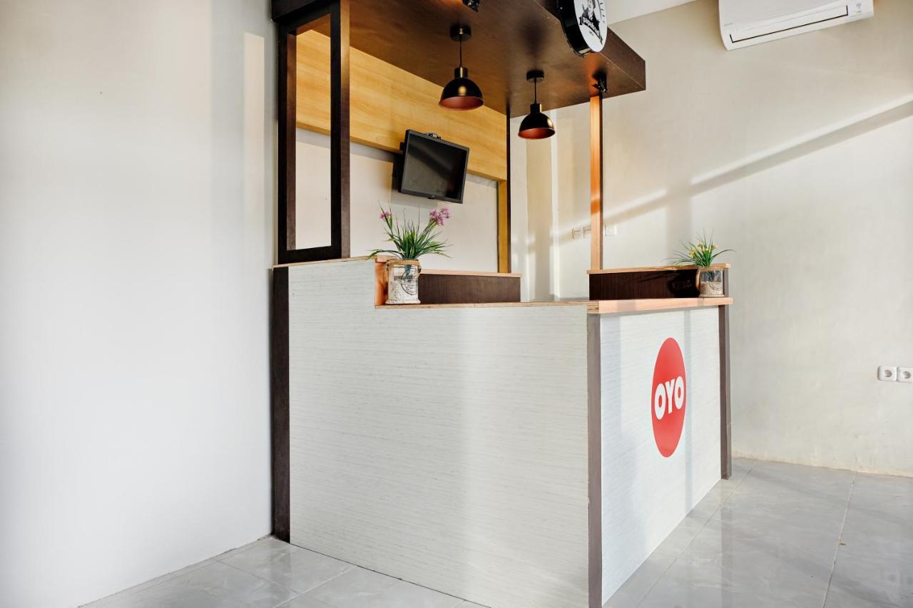 Super Oyo 2756 Anata Hotel Makassar Kültér fotó