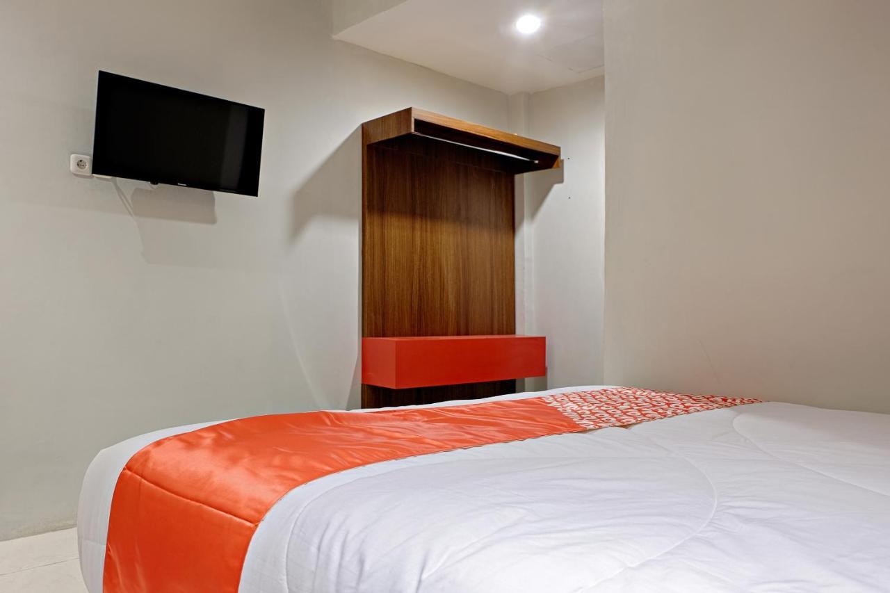 Super Oyo 2756 Anata Hotel Makassar Kültér fotó