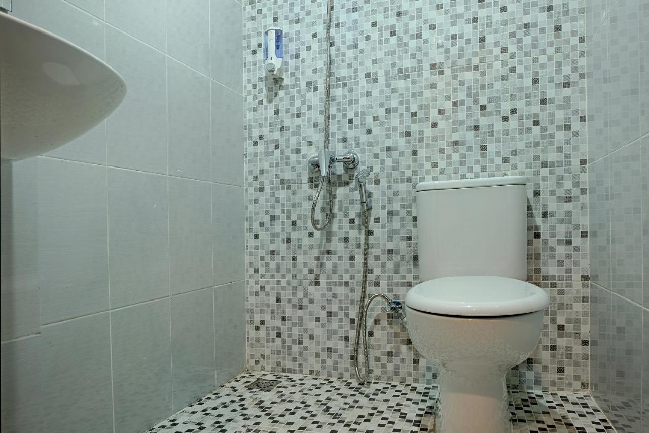 Super Oyo 2756 Anata Hotel Makassar Kültér fotó