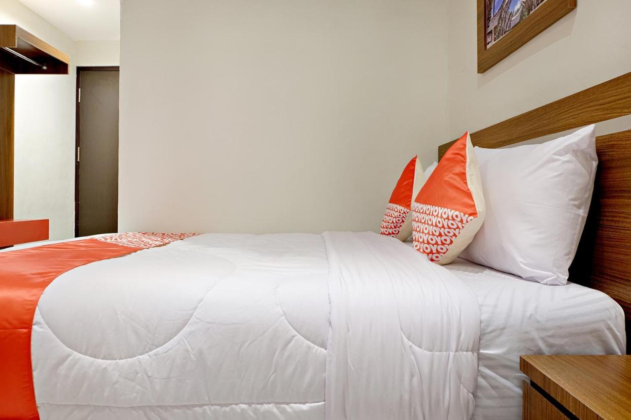 Super Oyo 2756 Anata Hotel Makassar Kültér fotó